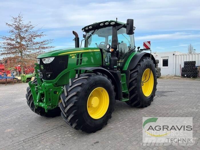 John Deere 6250 R Traktoriai