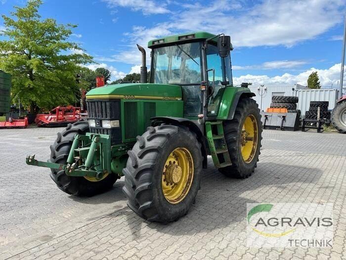 John Deere 7700 Traktoriai