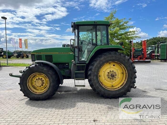 John Deere 7700 Traktoriai