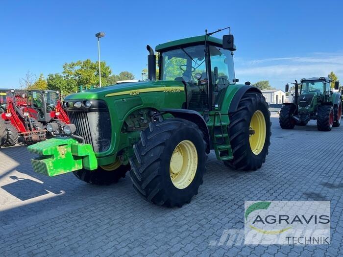 John Deere 8320 Traktoriai