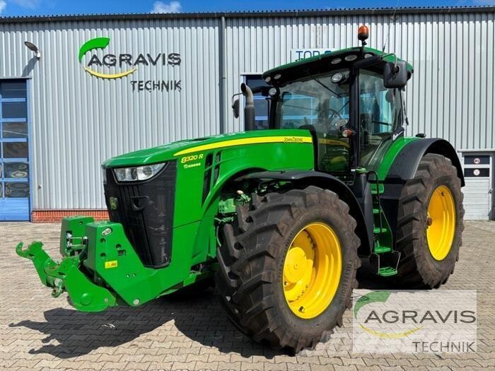 John Deere 8320 R Traktoriai