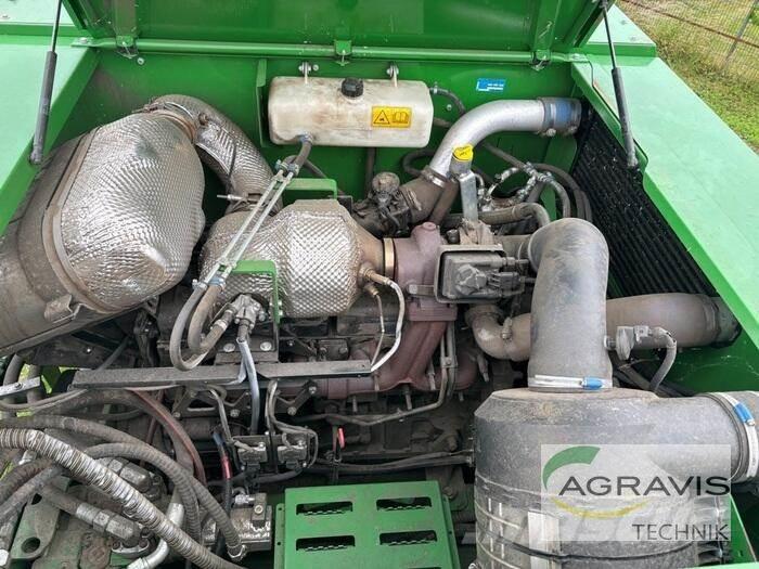 John Deere W 330 Derliaus nuėmimo kombainai