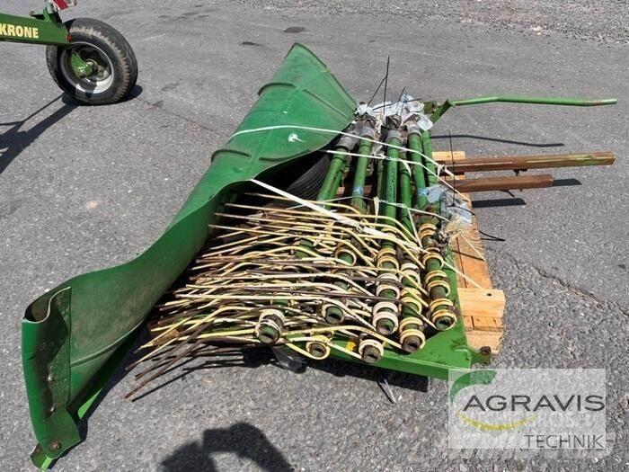 Krone SWADRO 810 Šieno grėbliai ir vartytuvai