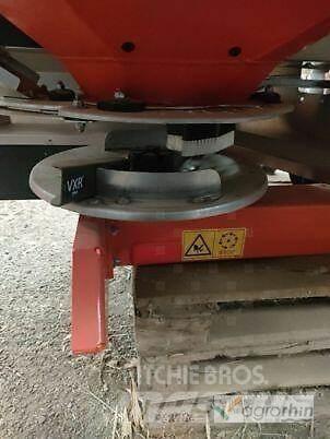 Kuhn Axis 20.2 M-EMC-W Mineralinių trąšų barstytuvai