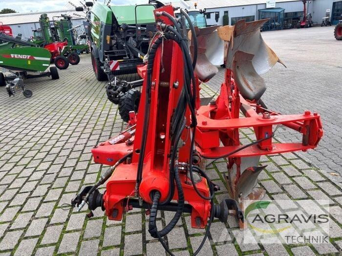 Kuhn VARI-MASTER 152 Apverčiamieji plūgai