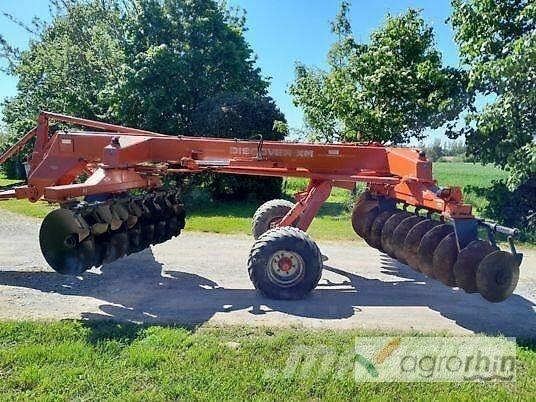 Kuhn XM32 Akėčios