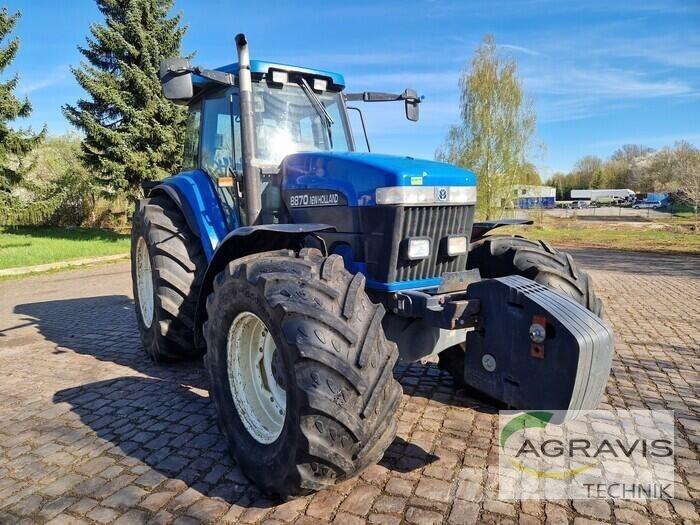 New Holland 8870 Traktoriai