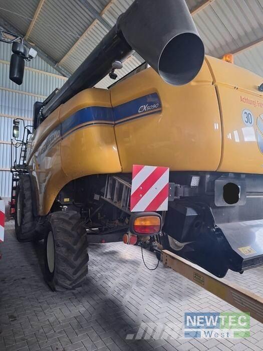 New Holland CX 5090 Derliaus nuėmimo kombainai