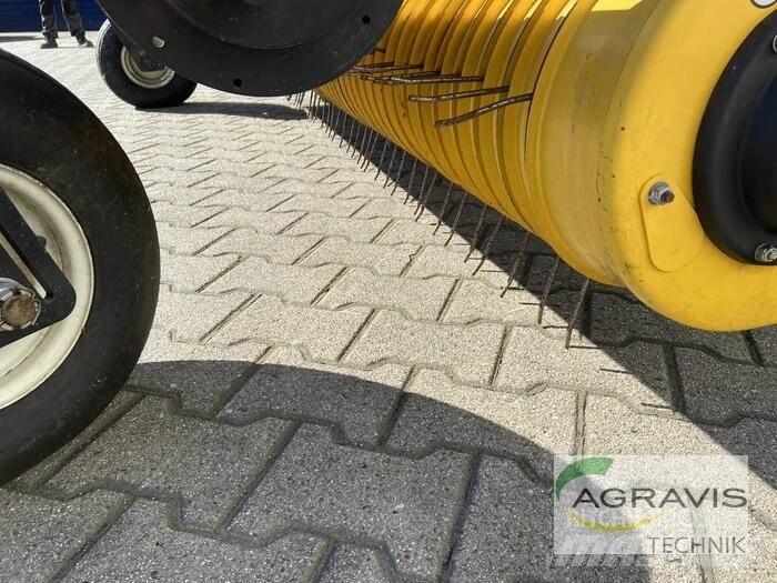 New Holland FR 500 Pašarų ruošimo technika