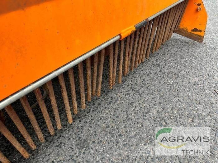SB 125 Varomosios akėčios ir žemės frezos