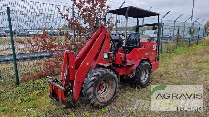 Schäffer 4048 Traktoriai