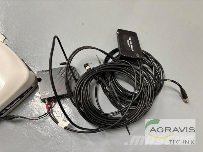 Trimble GFX-750 Kiti galvijų priežiūros įrengimai