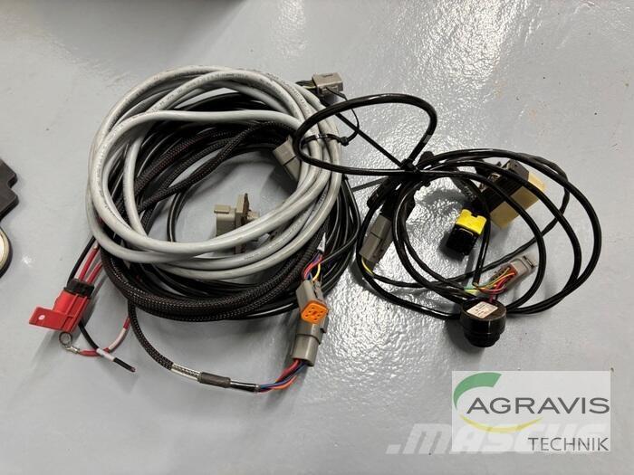 Trimble GFX-750 Kiti galvijų priežiūros įrengimai