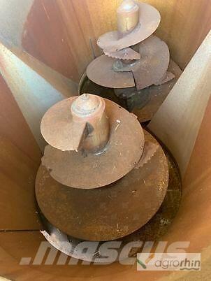 Trioliet SM-14 Kita tręšimo technika