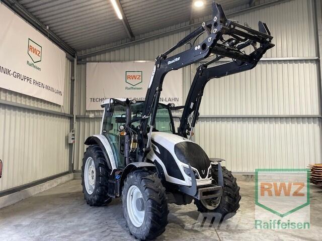 Valtra A114 H Traktoriai