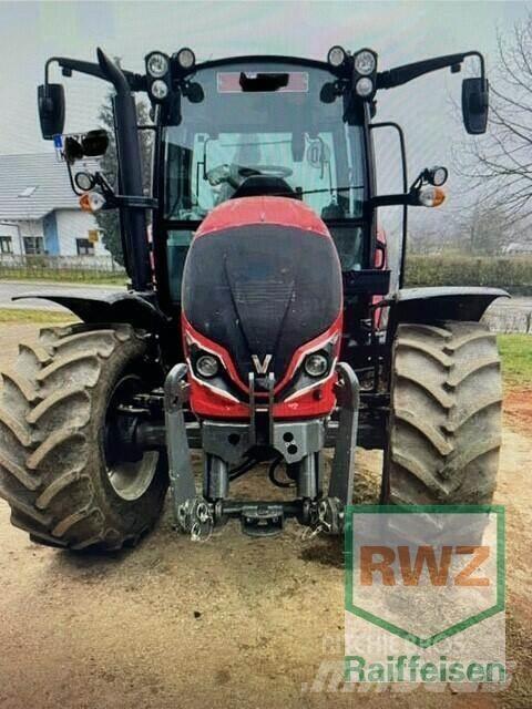 Valtra A85 Traktoriai