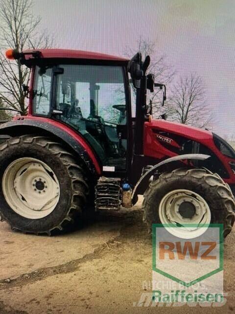 Valtra A85 Traktoriai