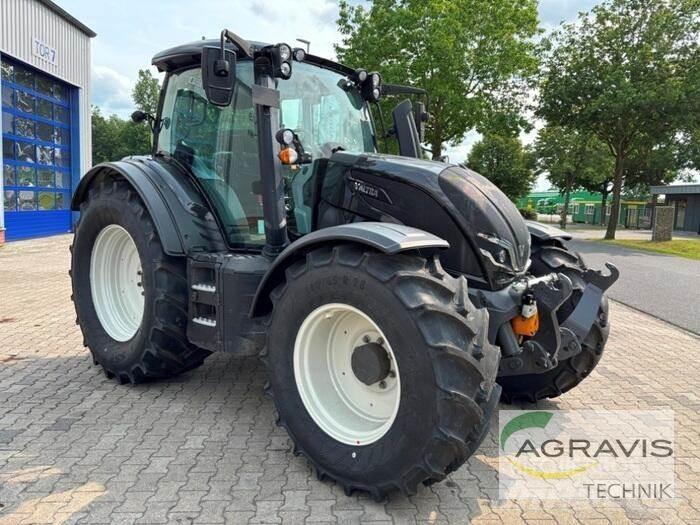 Valtra N 135 D 2B1 Traktoriai