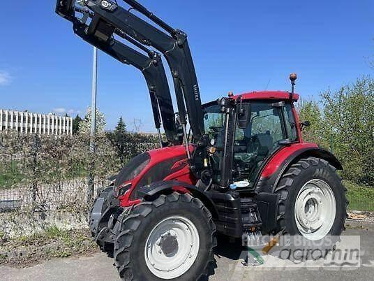 Valtra N135A Traktoriai
