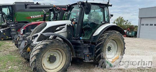 Valtra N135D Traktoriai