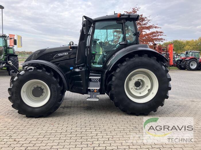 Valtra T 235 D Traktoriai