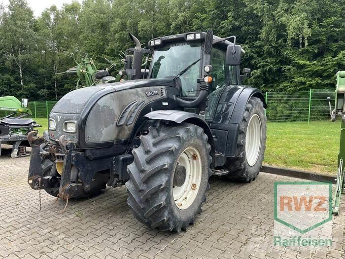 Valtra T202D Traktoriai