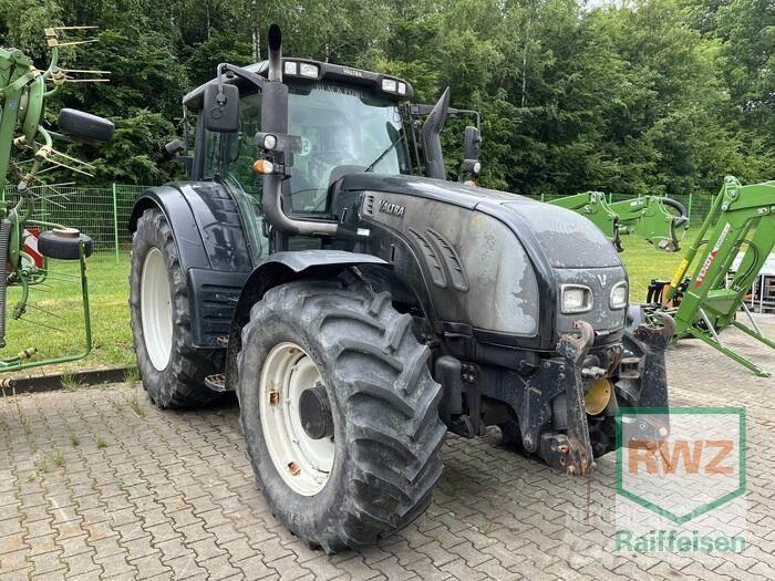 Valtra T202D Traktoriai