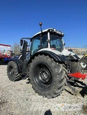 Valtra T215A Traktoriai