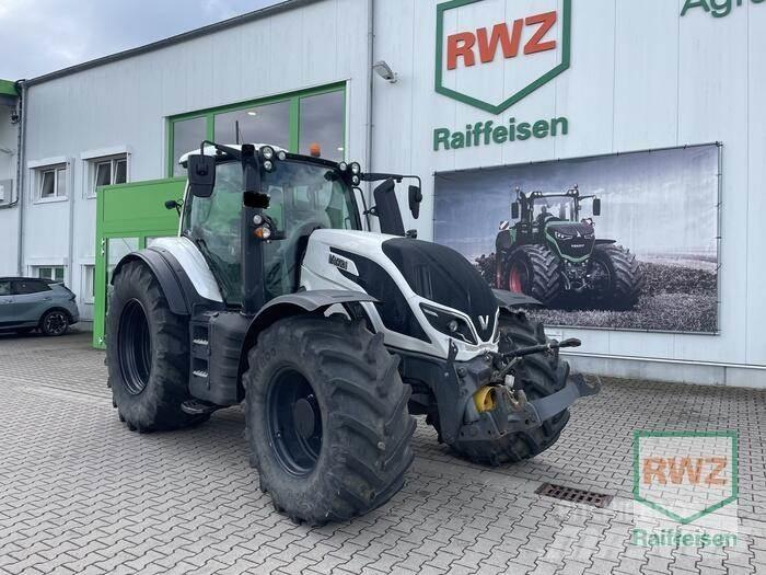 Valtra T234D Traktoriai