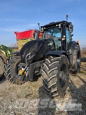 Valtra T235 Diect Traktoriai