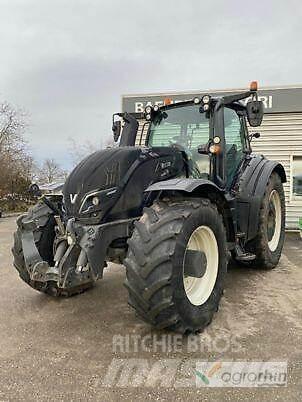 Valtra T254V Traktoriai