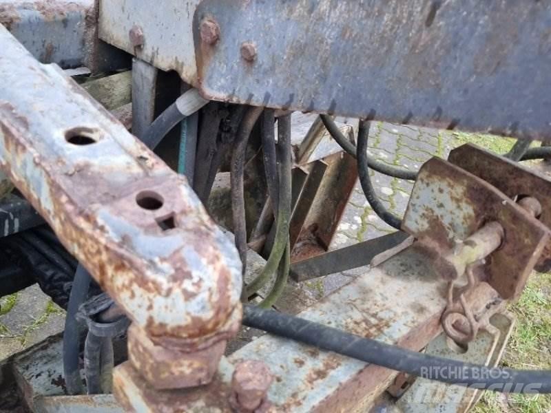  Bagger Ratiniai ekskavatoriai