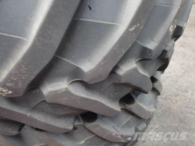 BKT 540 / 65 R30 Padangos, ratai ir ratlankiai