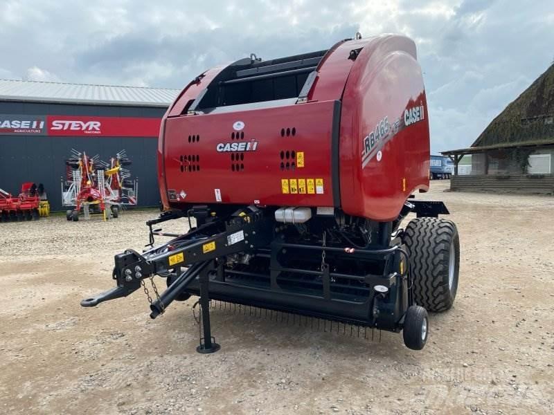Case IH - Ritinių presai