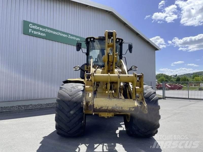 CAT 938M Naudoti ratiniai krautuvai