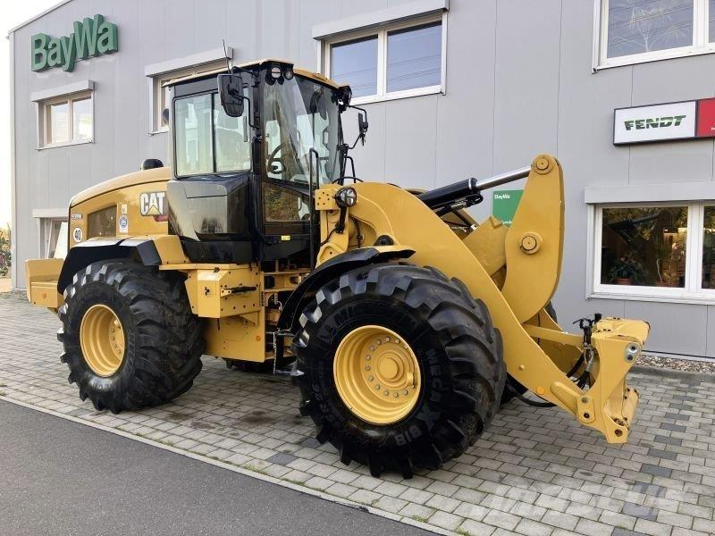CAT 938M Naudoti ratiniai krautuvai