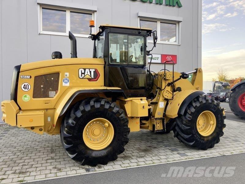 CAT 938M Naudoti ratiniai krautuvai