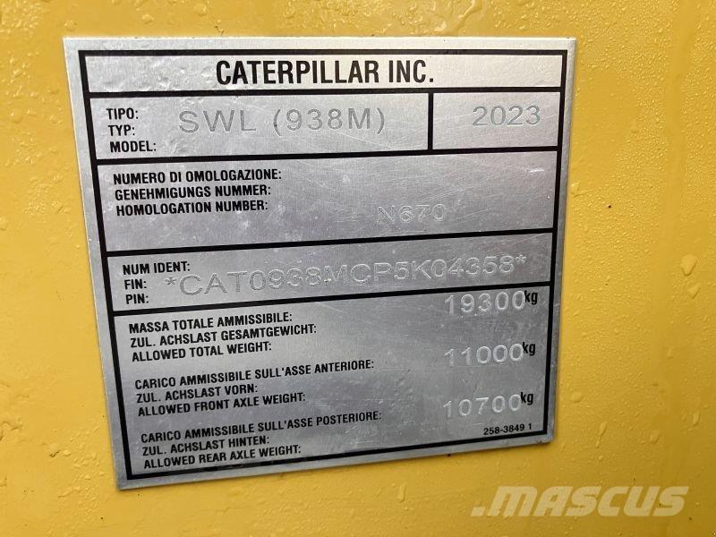 CAT 938M Naudoti ratiniai krautuvai