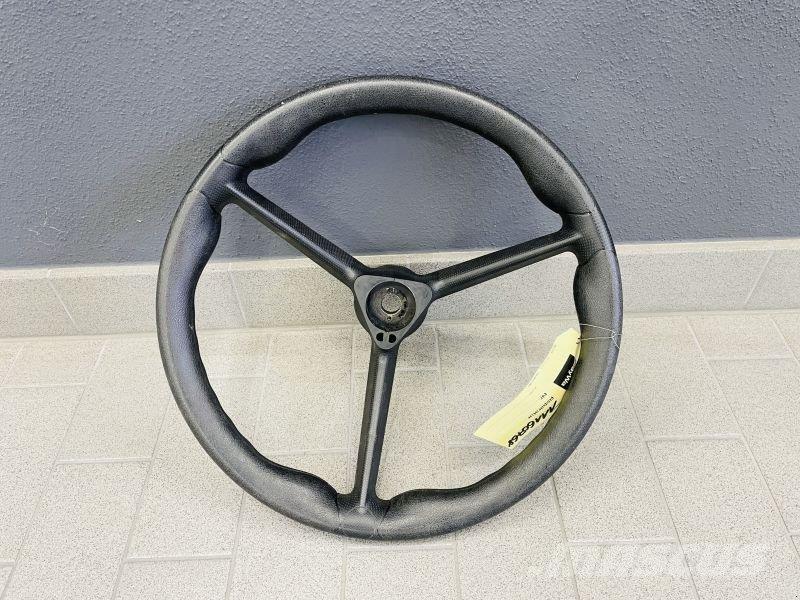 Fendt LENKRAD Traktoriai