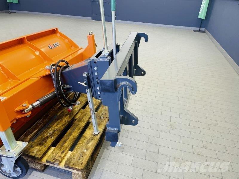 GiANT SK 180 Frontalinių krautuvų priedai