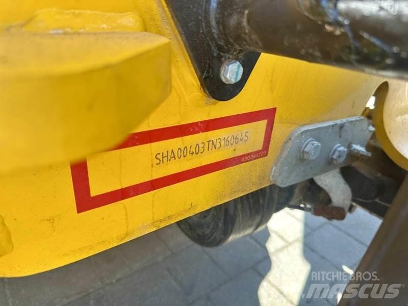 JCB 403 AGRI Frontaliniai krautuvai ir ekskavatoriai