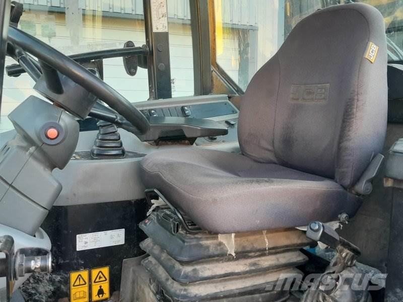 JCB TM 220 Naudoti ratiniai krautuvai
