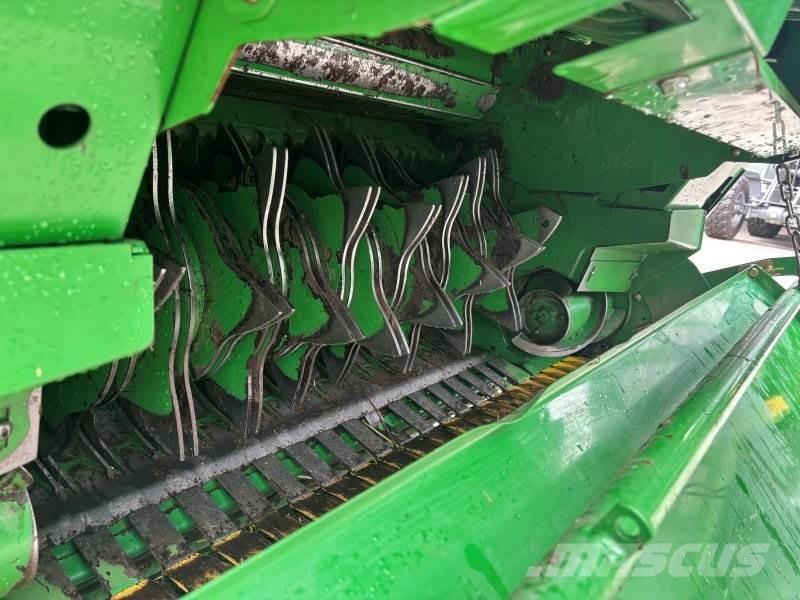 John Deere 623 Ritinių presai