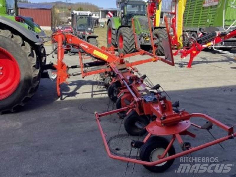 Kuhn GF 7702 Šieno grėbliai ir vartytuvai