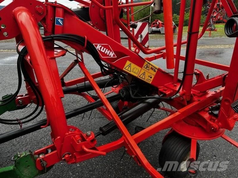 Kuhn GF 8702 Šieno grėbliai ir vartytuvai