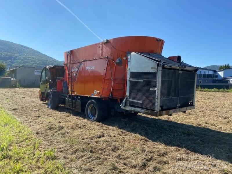Kuhn SPW 25 Pašarų maišytuvai-dalytuvai