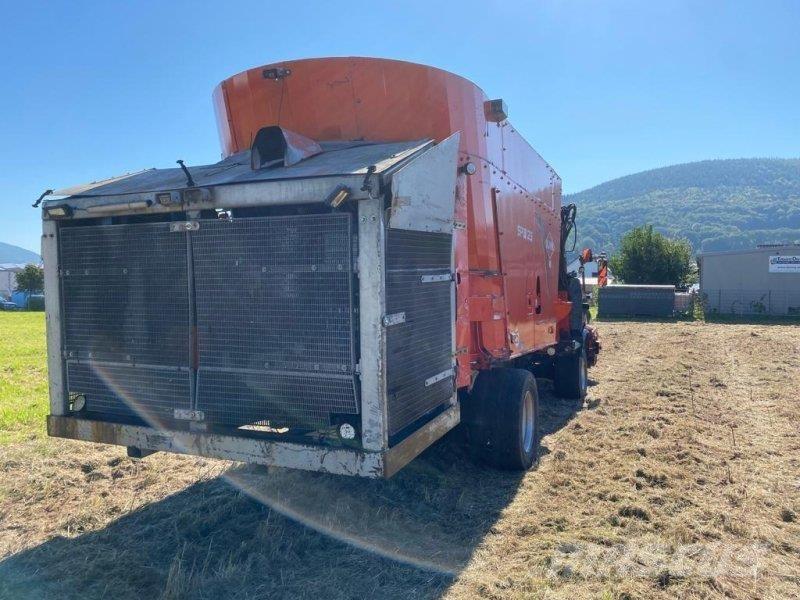 Kuhn SPW 25 Pašarų maišytuvai-dalytuvai