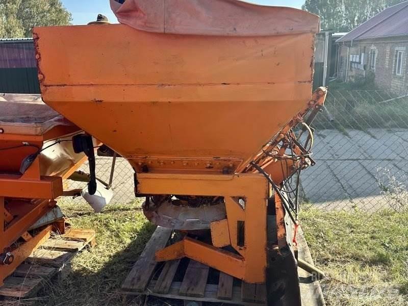 Rauch SA 601 Smėlio ir druskos barstytuvai