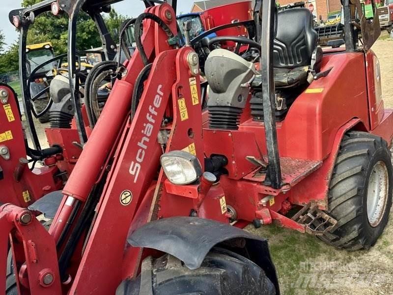 Schäffer 3550 Frontaliniai krautuvai ir ekskavatoriai