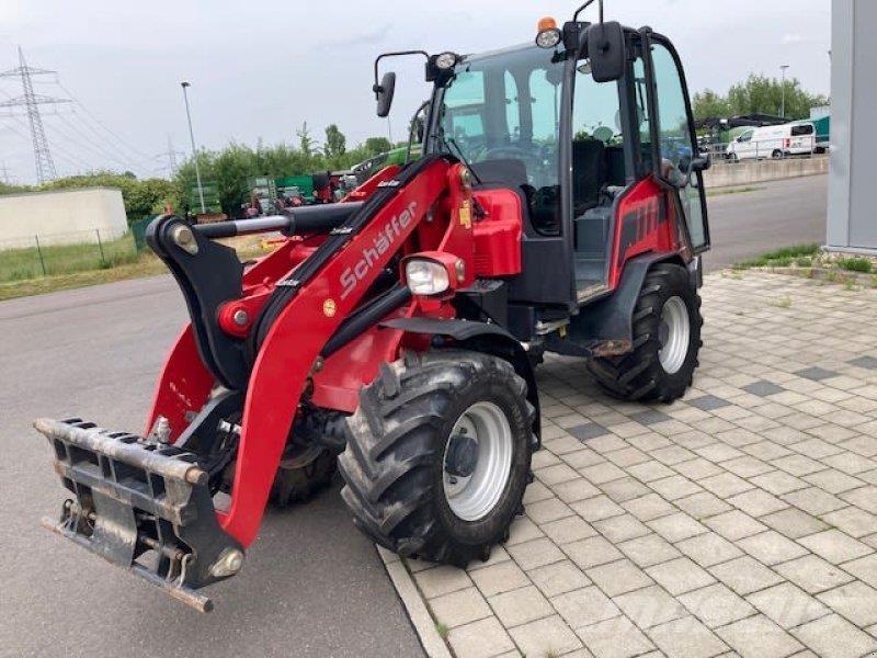 Schäffer Z4670 Krautuvai su šoniniu pasukimu